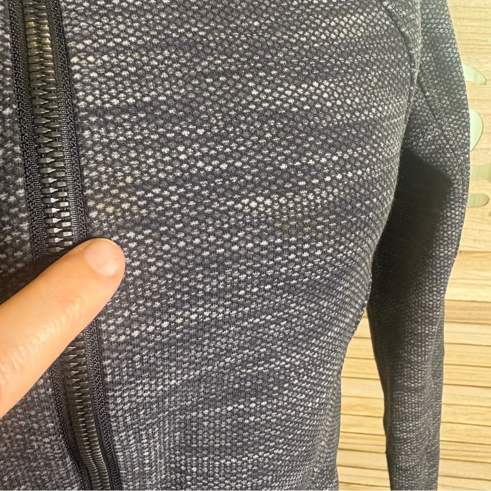 Lululemon Forme Jacket *Cuffins Wee Are From Space Black Cashew